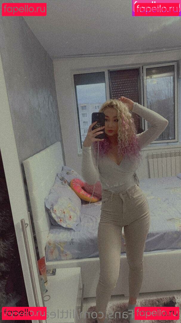 Emmasnowww Nude Onlyfans Photo 17