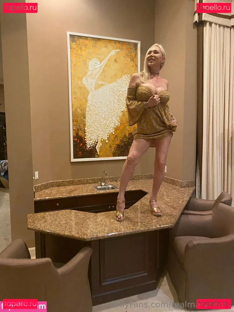 realmarycarey Onlyfans Photo Gallery 