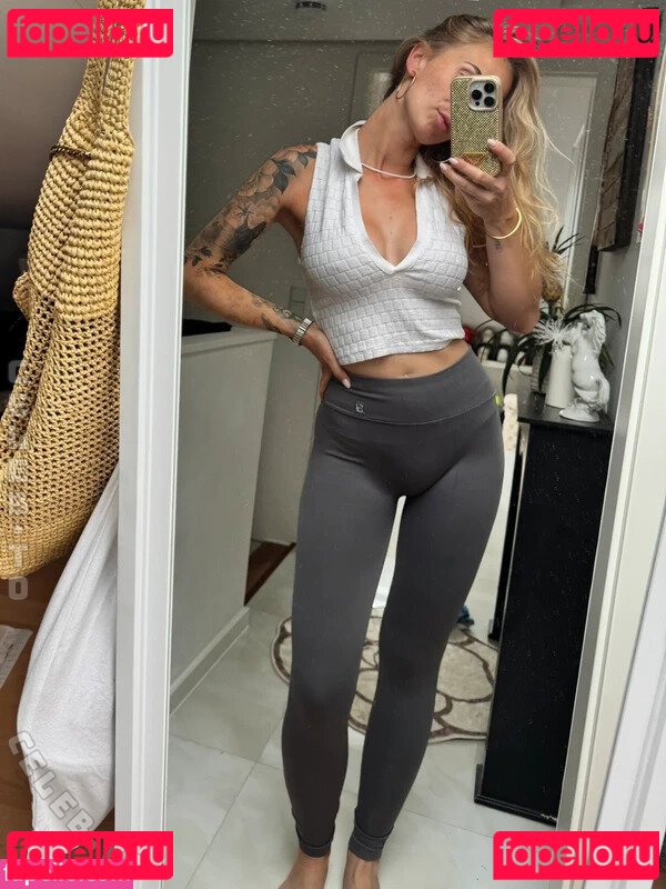 Denise Jessica Photo Gallery