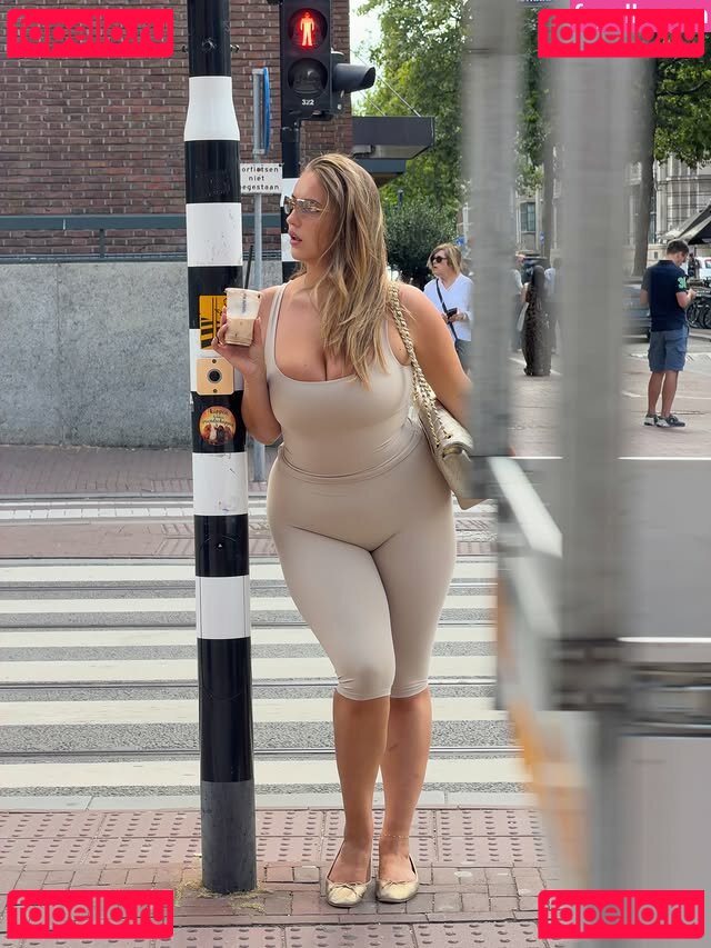 JoannVdHerik Nude Onlyfans Photo 21