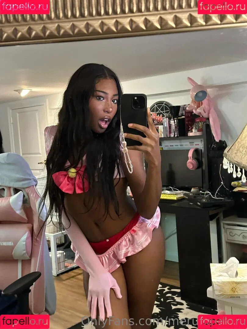 meruhart666 Onlyfans Photo Gallery 