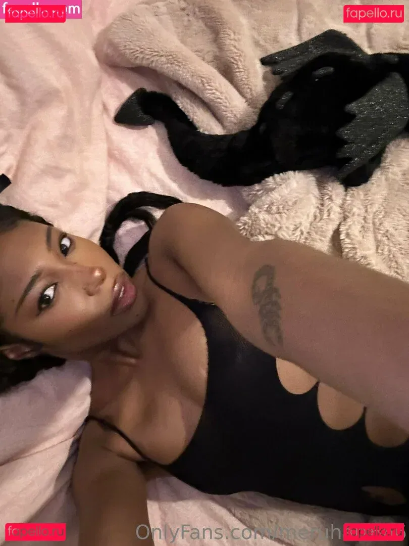 meruhart666 Onlyfans Photo Gallery 