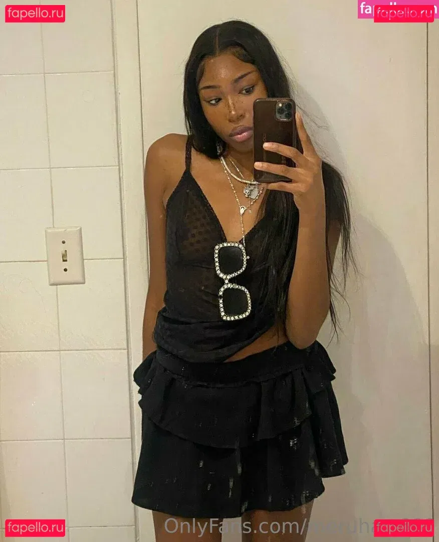 meruhart666 Onlyfans Photo Gallery 