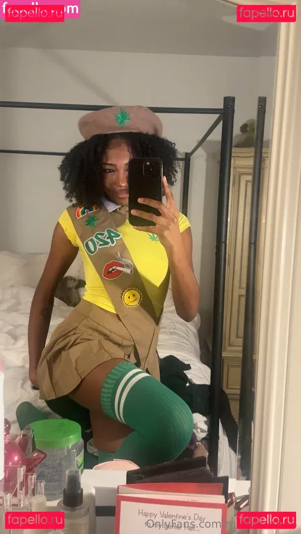 meruhart666 Onlyfans Photo Gallery 