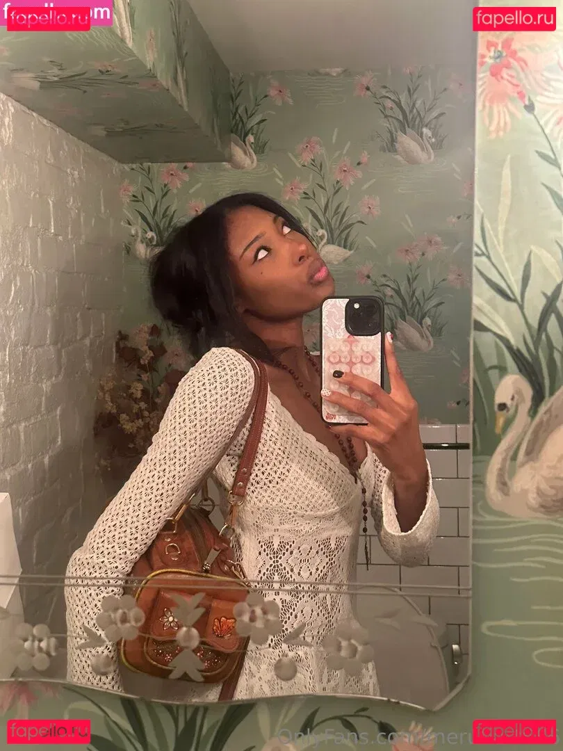 meruhart666 Onlyfans Photo Gallery 