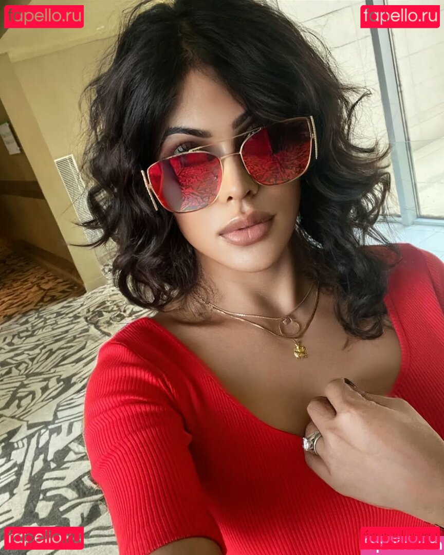 Alina Rai Nude Onlyfans Photo 25