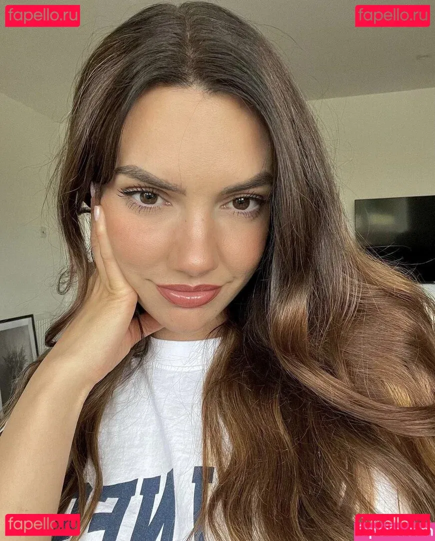 Abigail Day Onlyfans Photo Gallery 