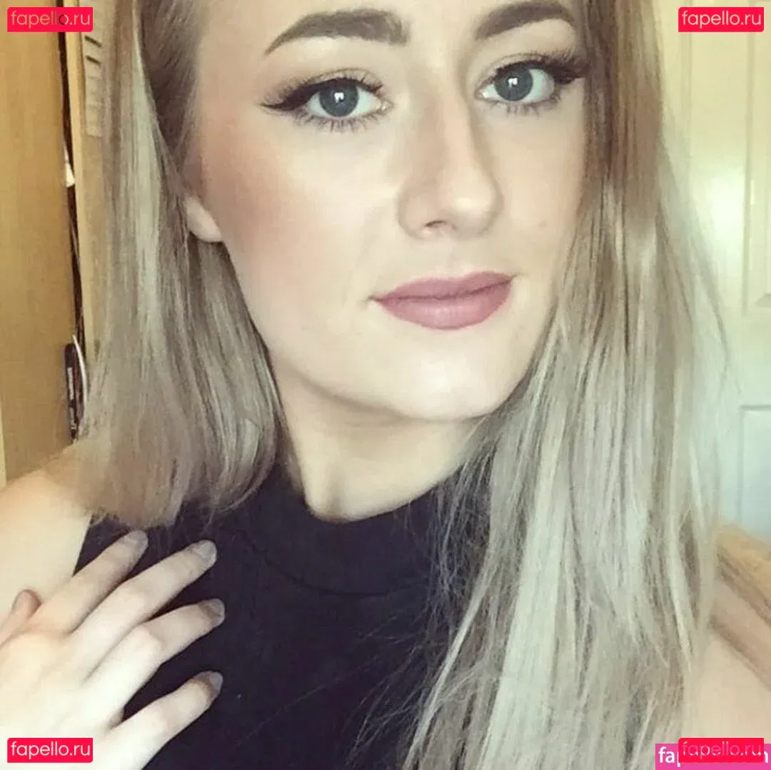 Bewbimiya Onlyfans Photo Gallery 