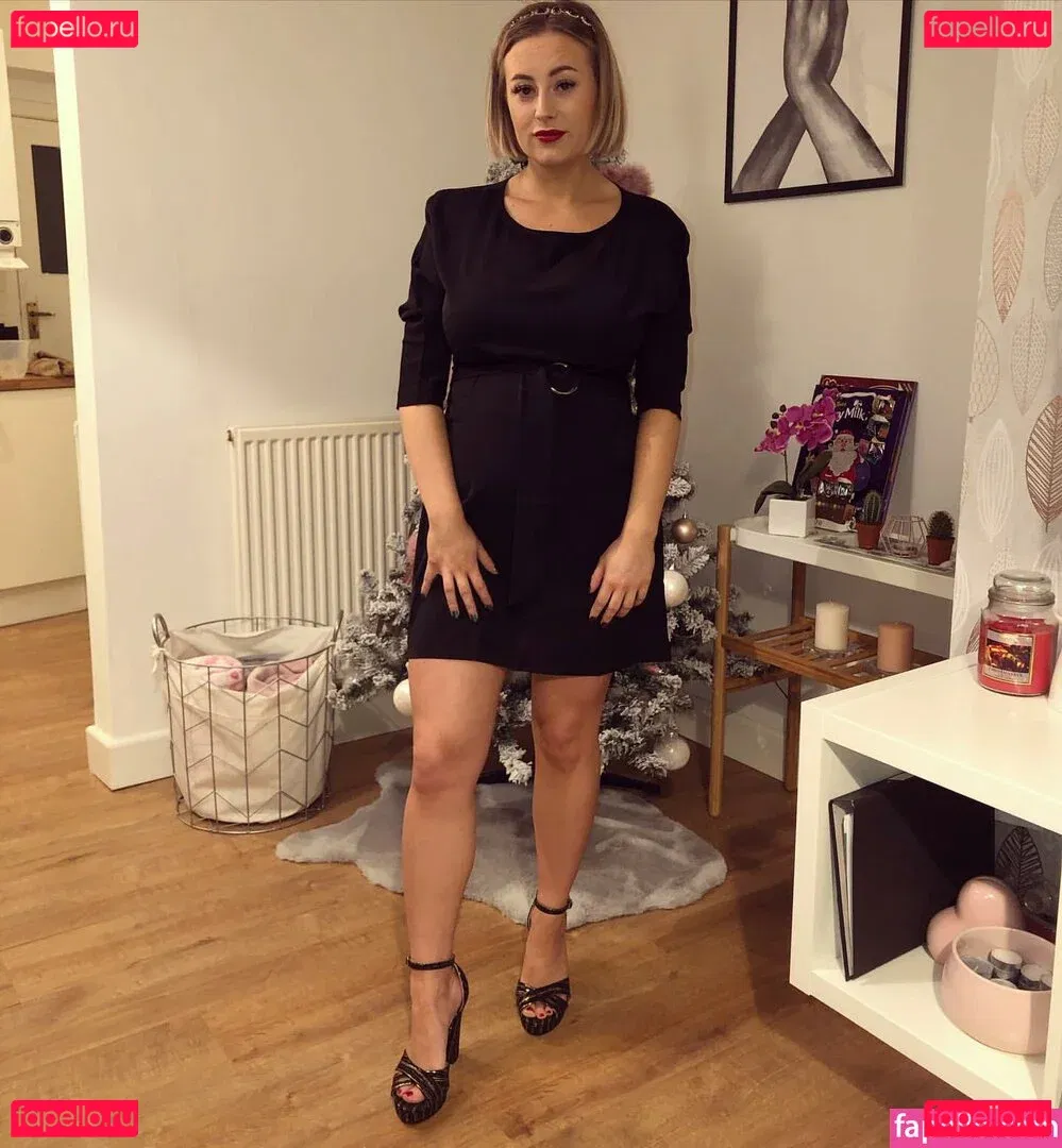 Bewbimiya Onlyfans Photo Gallery 