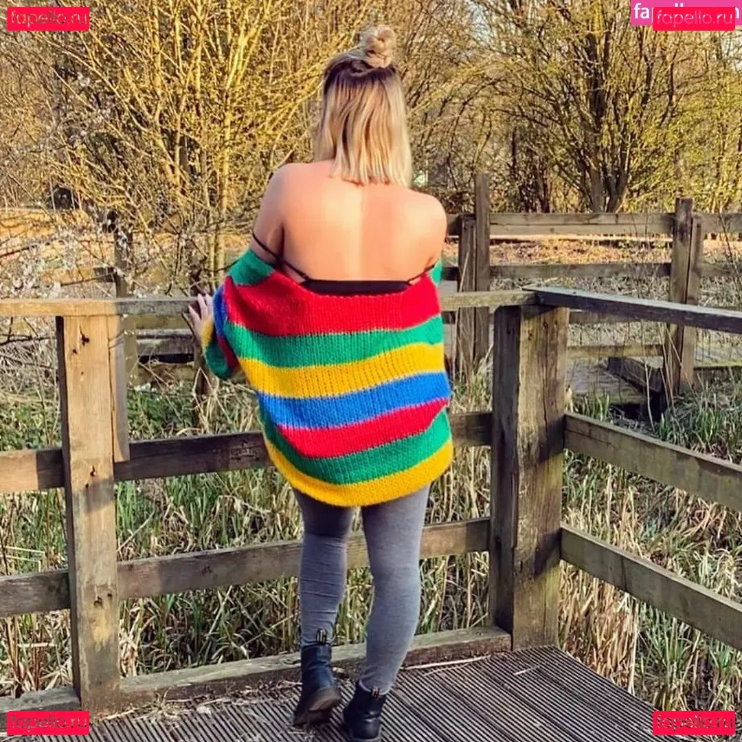 Bewbimiya Onlyfans Photo Gallery 