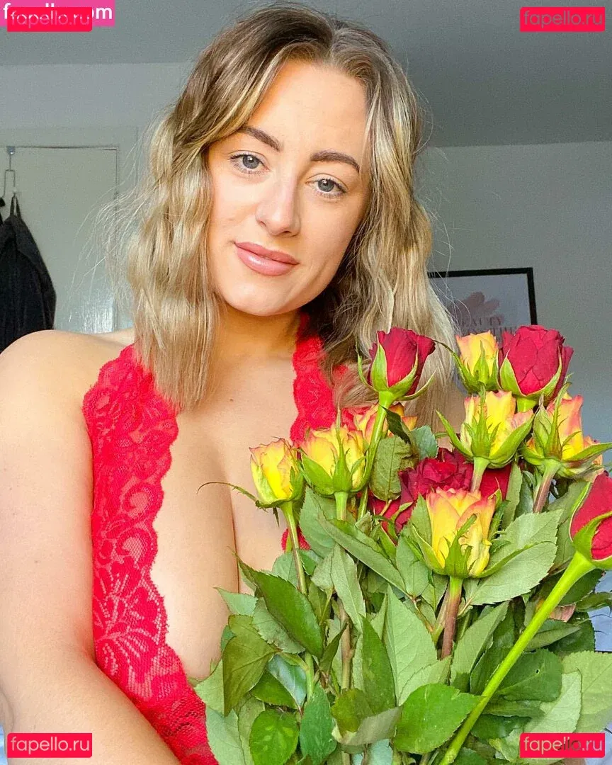 Bewbimiya Onlyfans Photo Gallery 