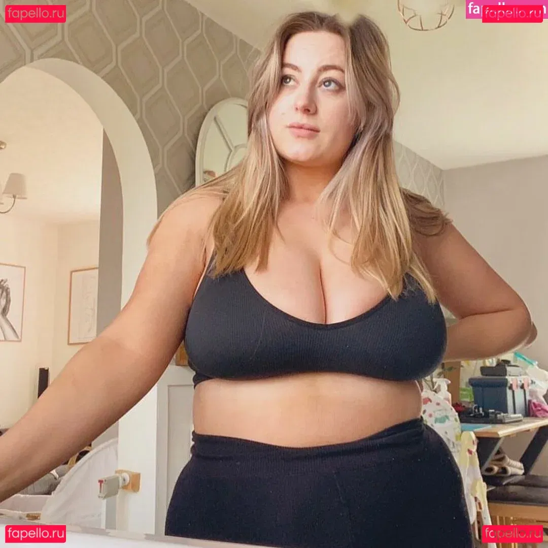 Bewbimiya Onlyfans Photo Gallery 