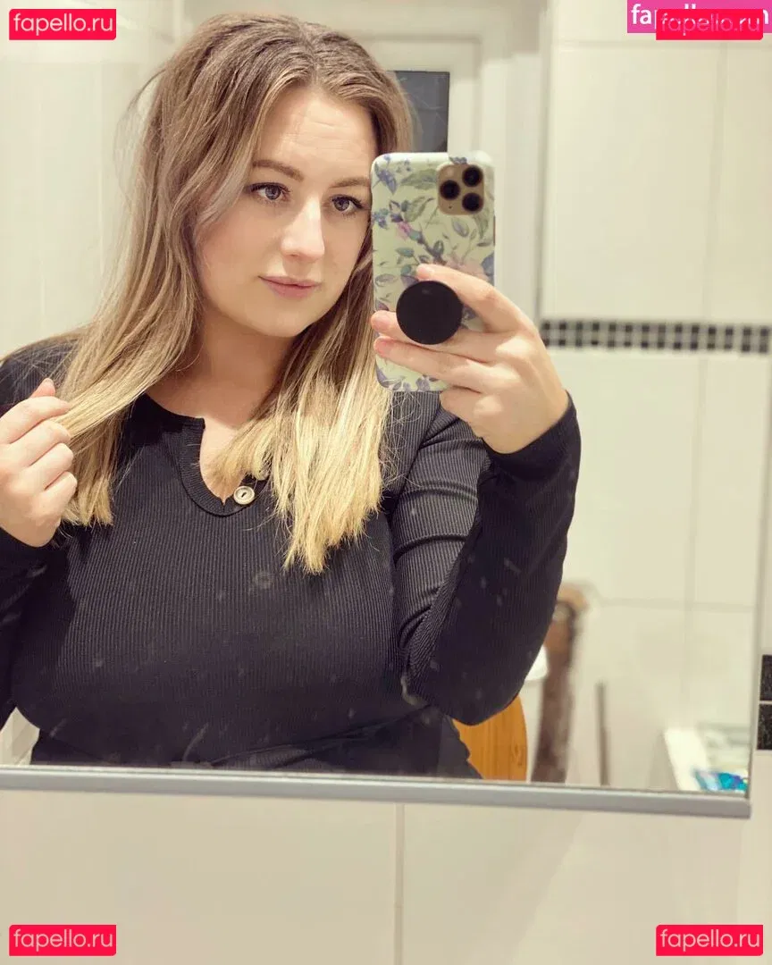 Bewbimiya Onlyfans Photo Gallery 