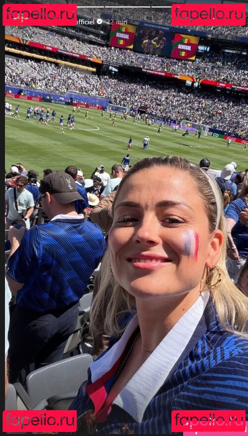 Laure Boulleau Nude Onlyfans Photo 14