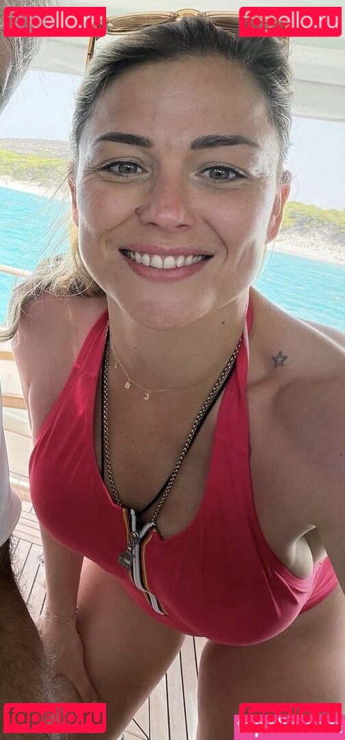 Laure Boulleau Nude Onlyfans Photo 6
