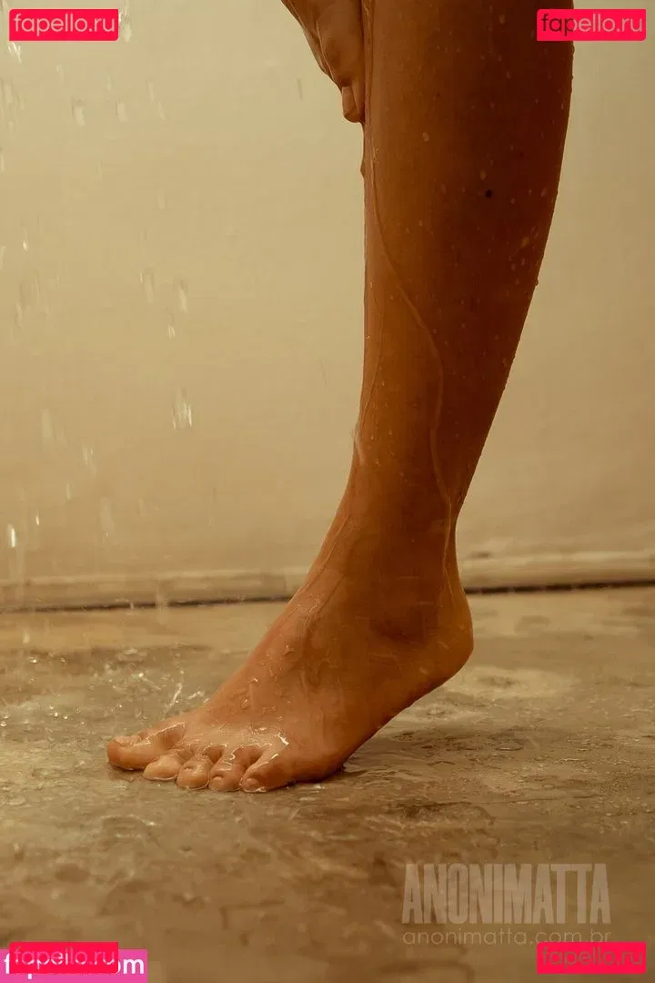 SG Natth Onlyfans Photo Gallery 