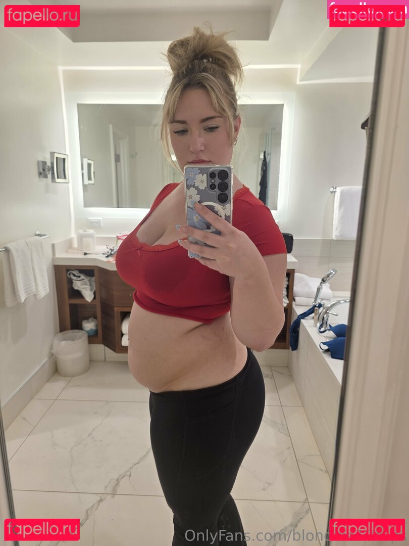 blondiee18clips Nude Onlyfans Photo 7