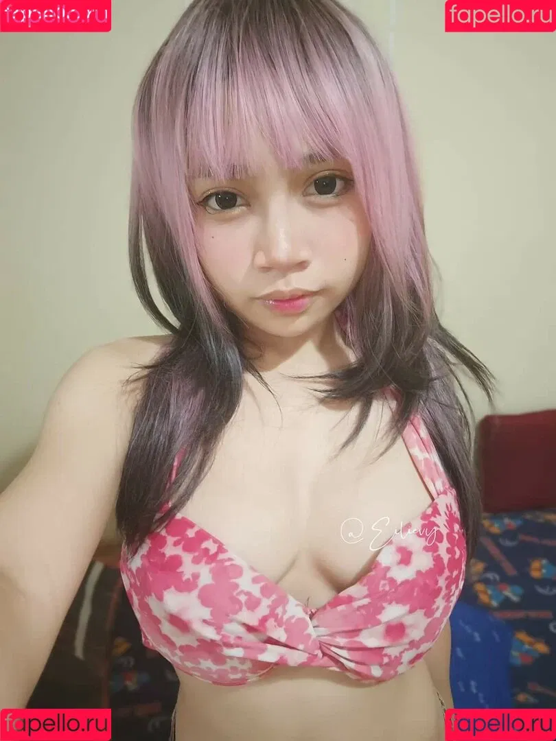 Eilie Vy Onlyfans Photo Gallery 