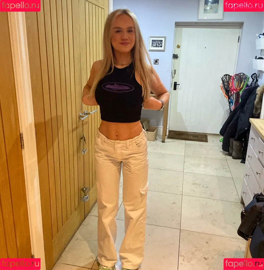 Gabriella Davies Onlyfans Photo Gallery 