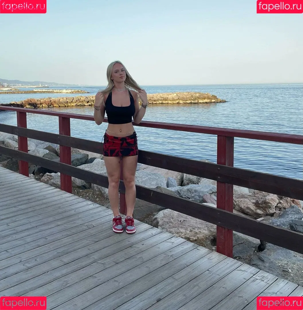 Gabriella Davies Onlyfans Photo Gallery 