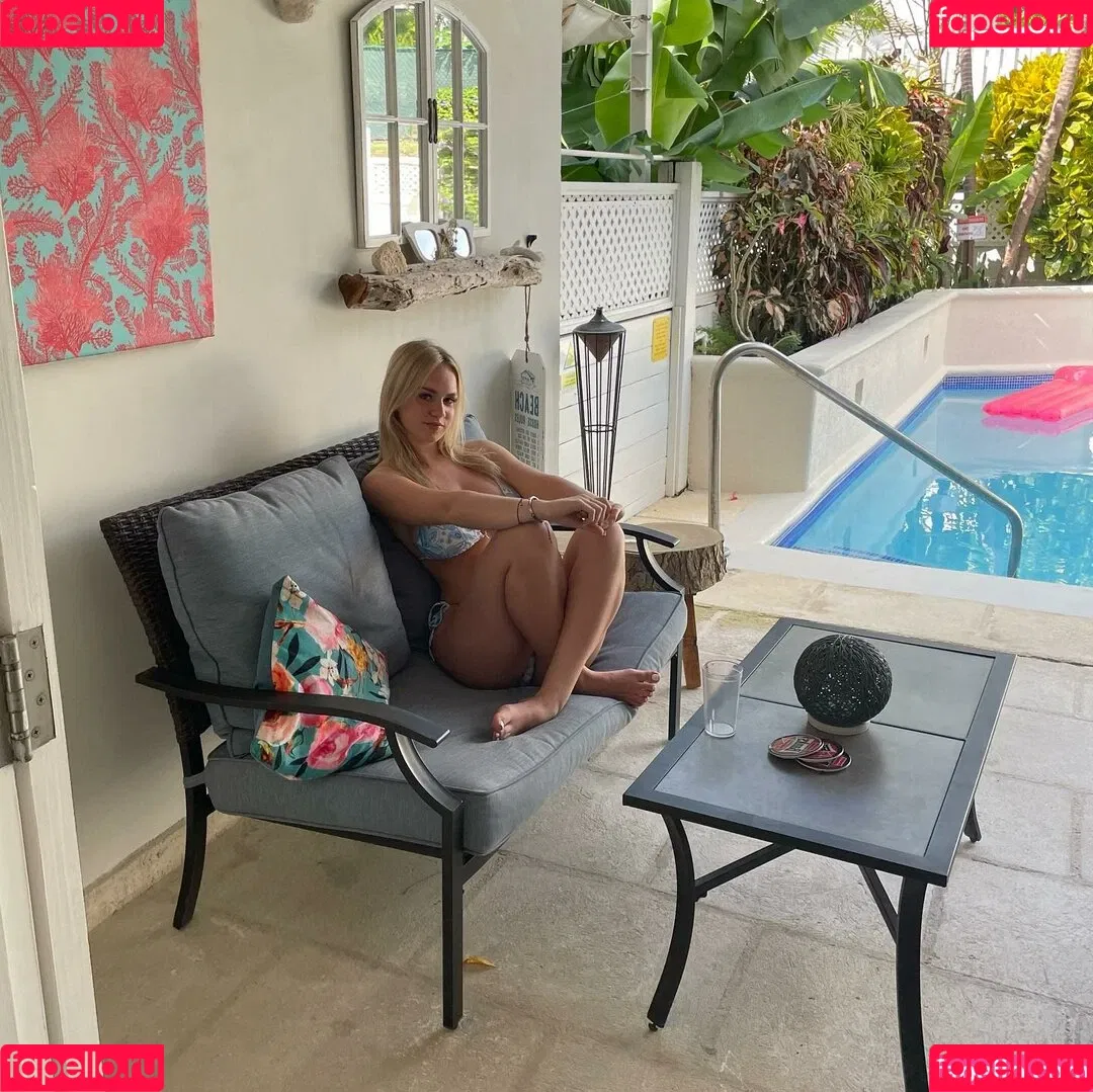 Gabriella Davies Onlyfans Photo Gallery 
