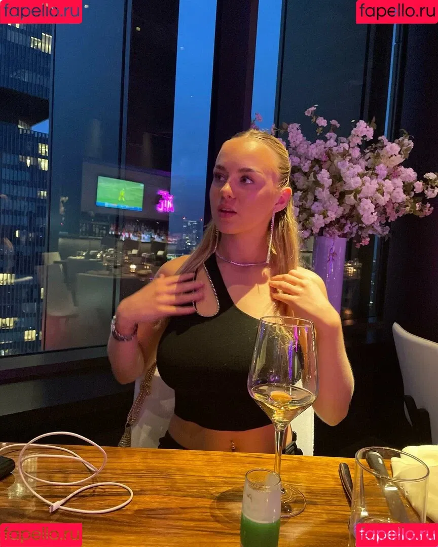 Gabriella Davies Onlyfans Photo Gallery 