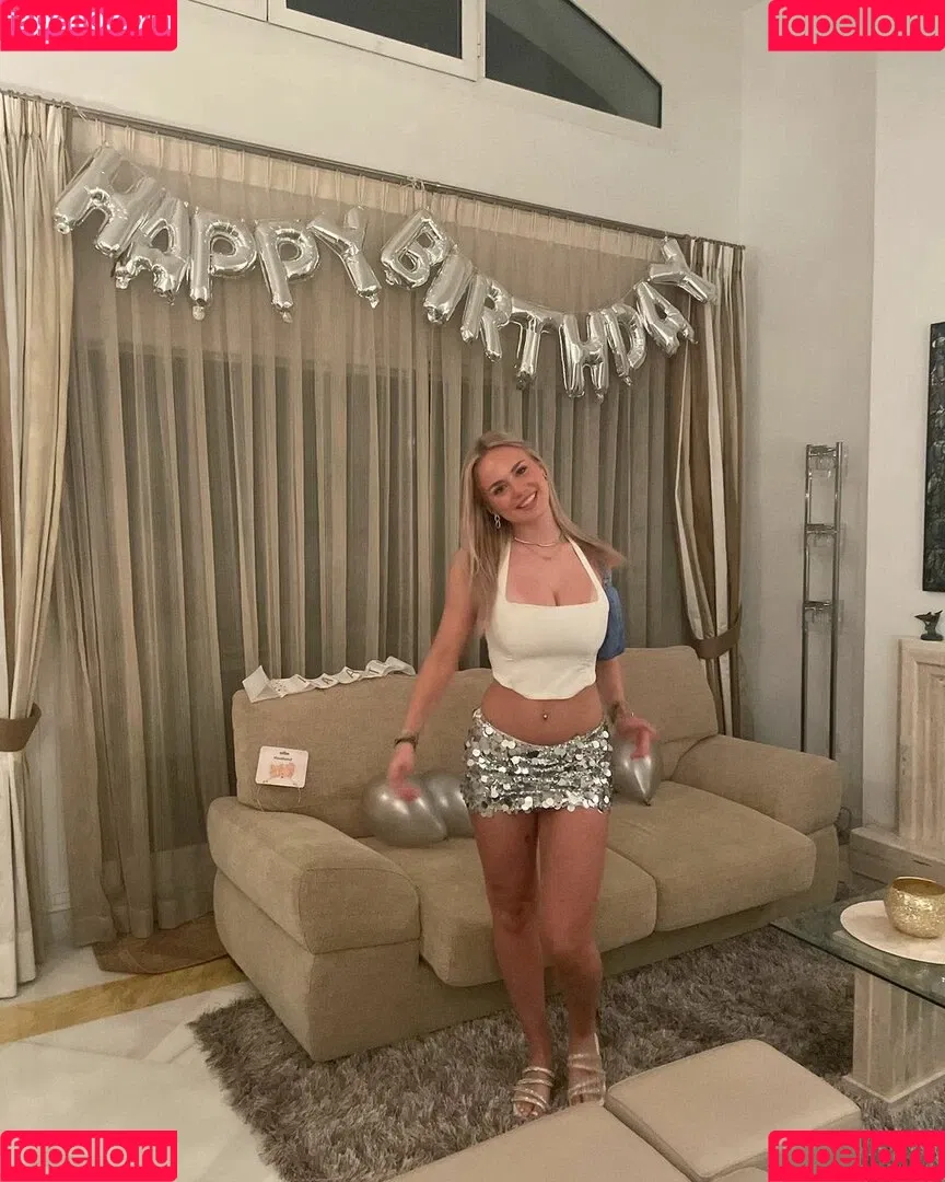 Gabriella Davies Onlyfans Photo Gallery 