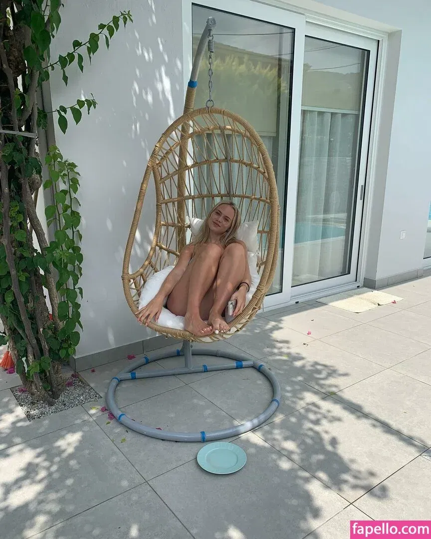 Gabriella Davies Onlyfans Photo Gallery 