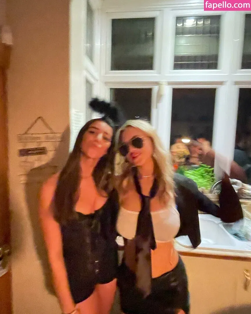 Gabriella Davies Onlyfans Photo Gallery 