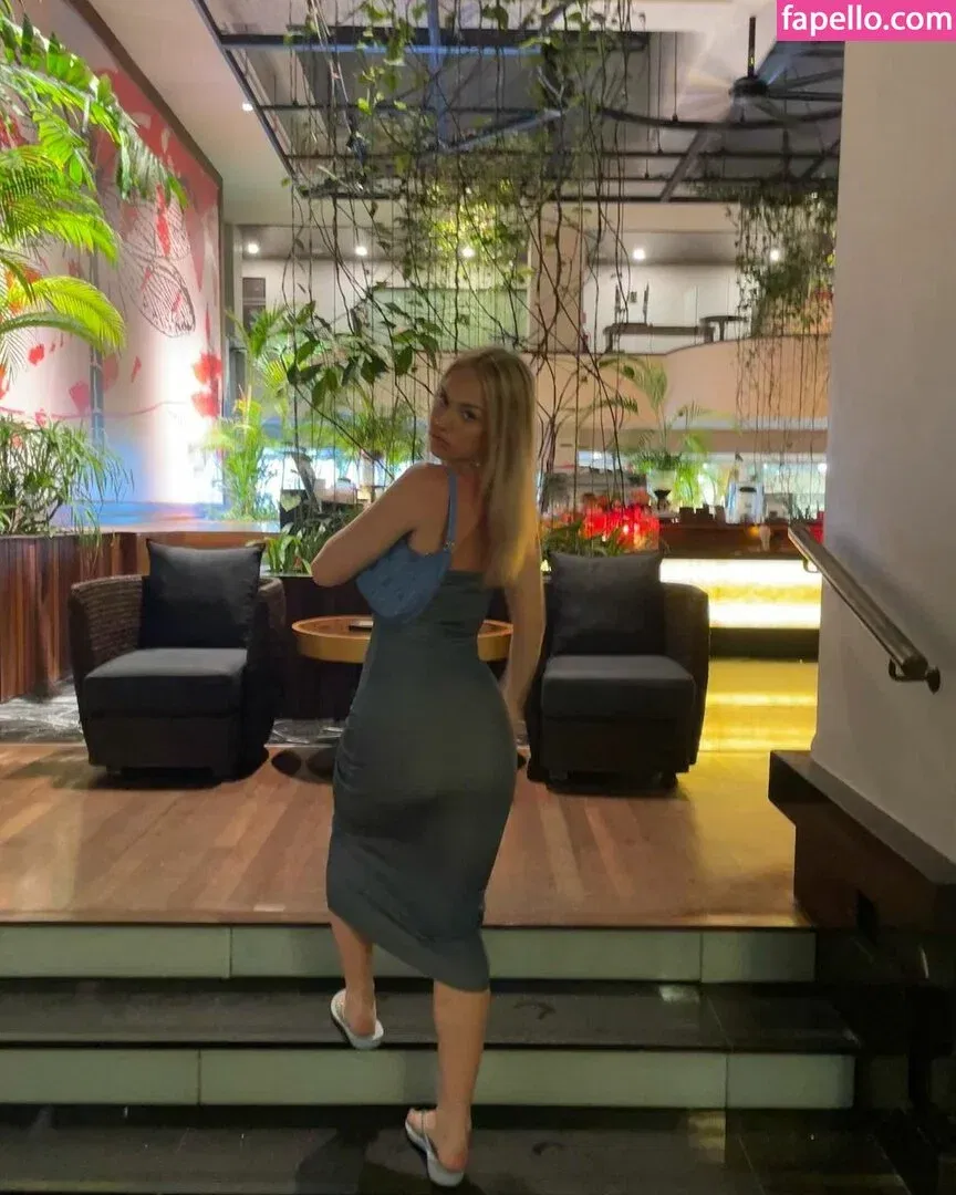 Gabriella Davies Onlyfans Photo Gallery 