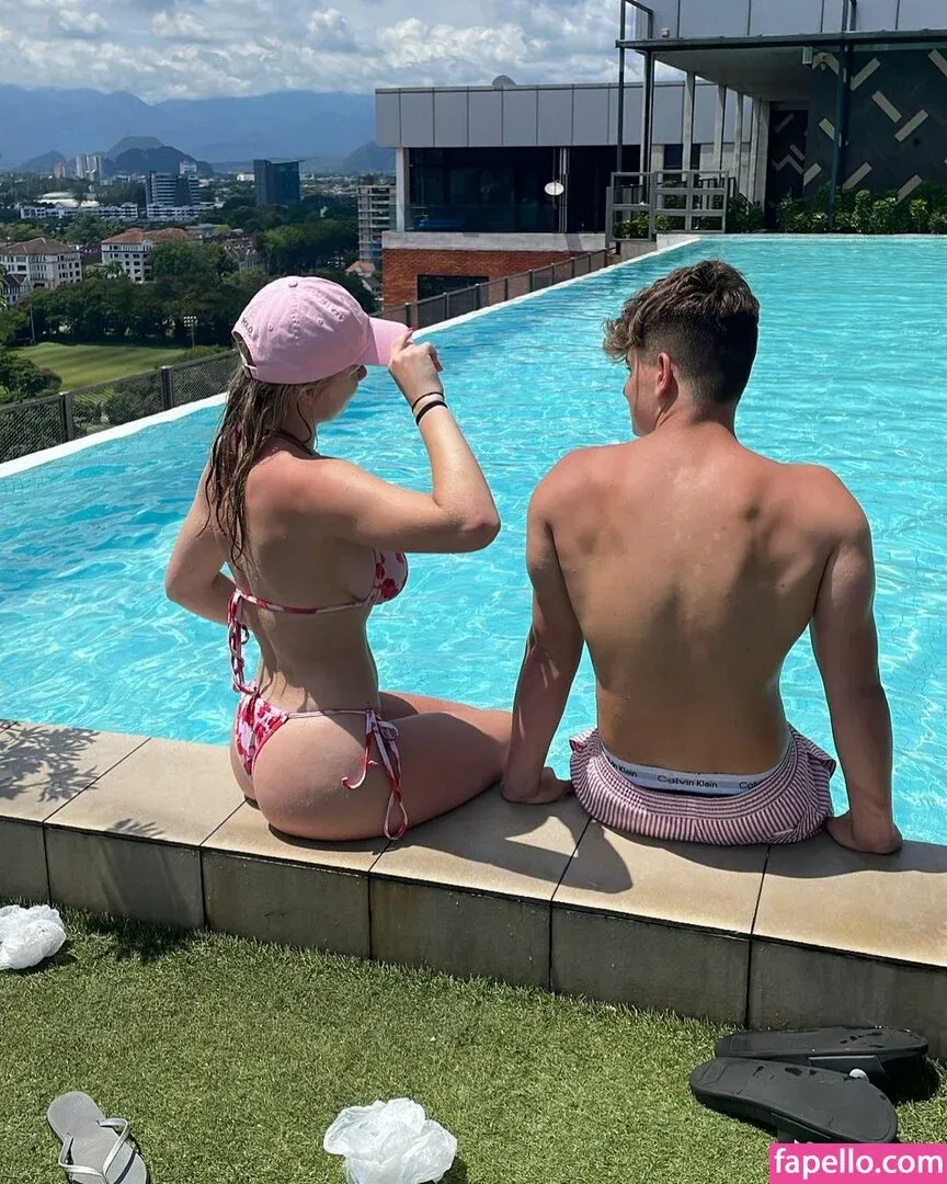 Gabriella Davies Onlyfans Photo Gallery 