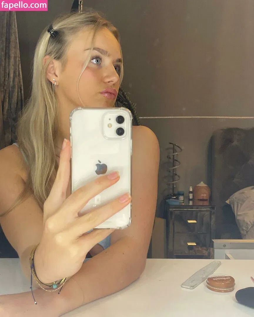 Gabriella Davies Onlyfans Photo Gallery 