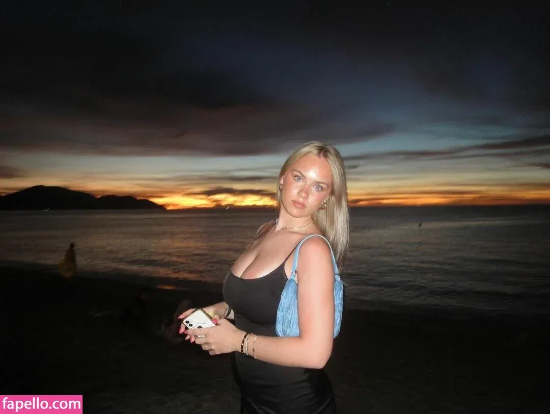 Gabriella Davies Onlyfans Photo Gallery 