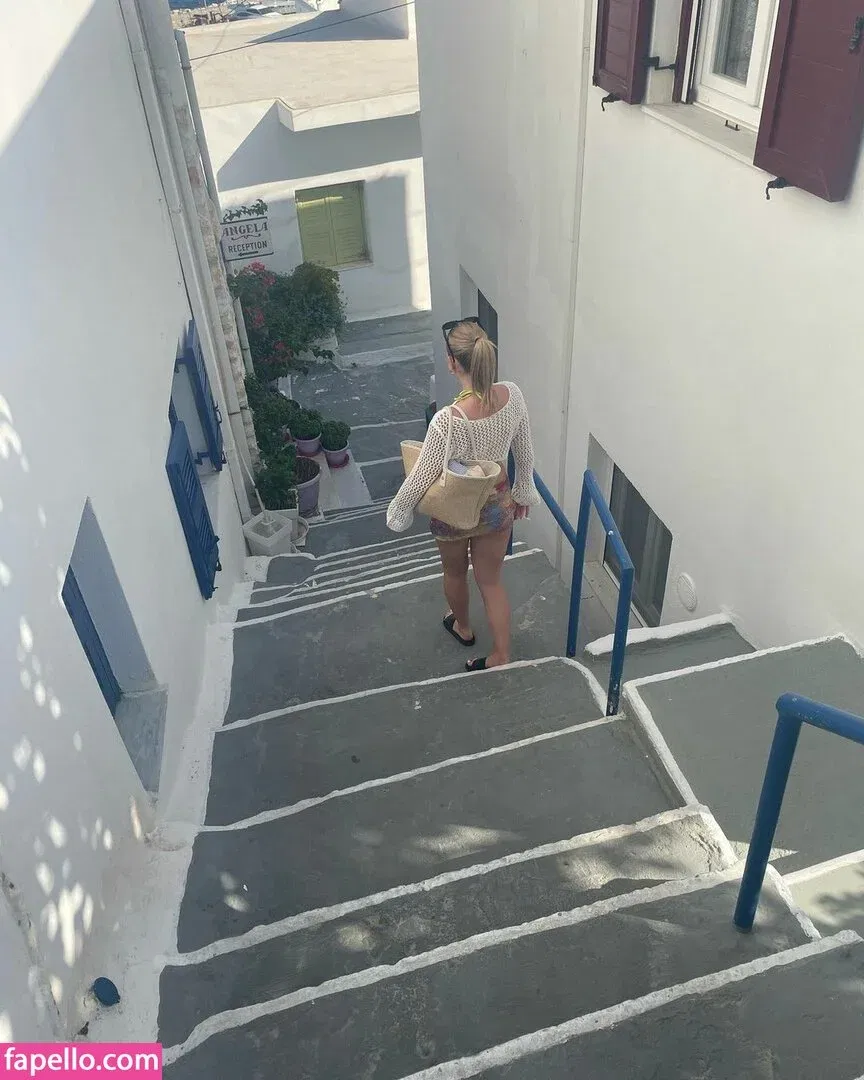 Gabriella Davies Onlyfans Photo Gallery 