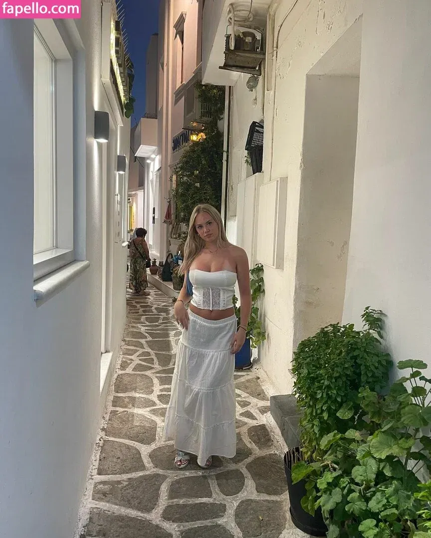 Gabriella Davies Onlyfans Photo Gallery 