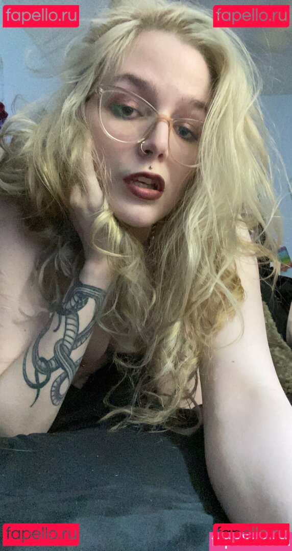 tinyneondemon Nude Onlyfans Photo 55