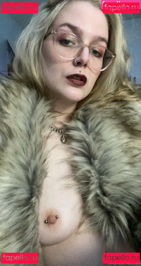 tinyneondemon Nude Onlyfans Photo 51