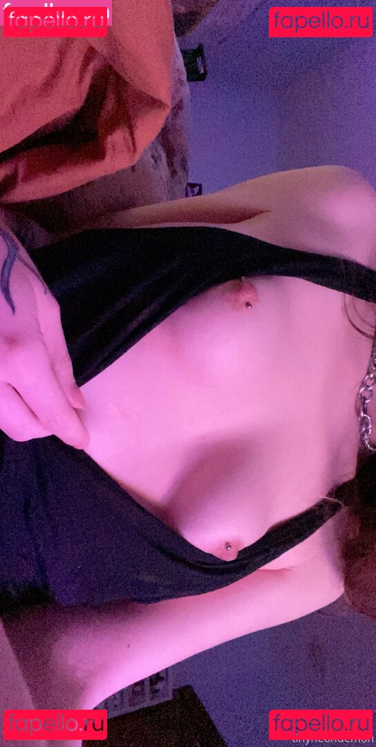 tinyneondemon Nude Onlyfans Photo 11
