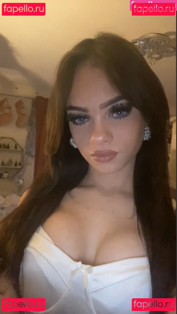 Doreen Gnadi Nude Onlyfans Photo 5