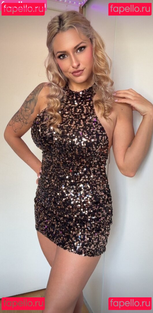 Emeline Nude Onlyfans Photo 40