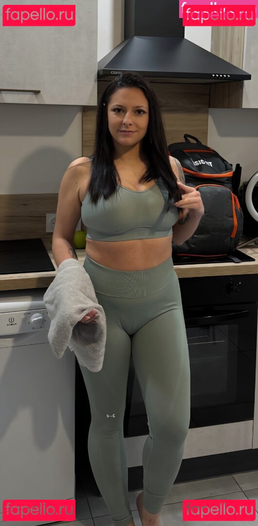 Emeline Nude Onlyfans Photo 32