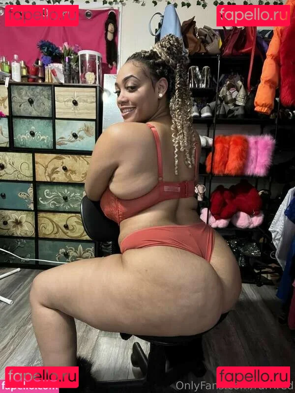 Rarrired Onlyfans Photo Gallery 