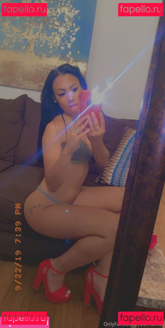 Julleriamor Nude Onlyfans Photo 3