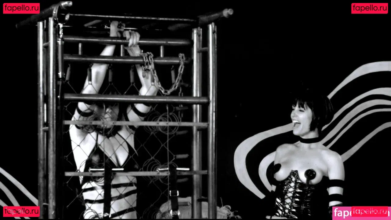 Rosanne Mulholland Onlyfans Photo Gallery 