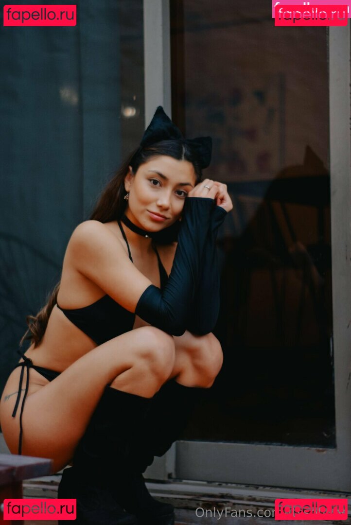 sofiaizaaa Nude Onlyfans Photo 10