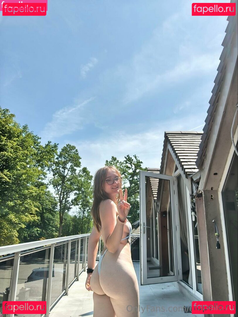 emejotaxx Nude Onlyfans Photo 35