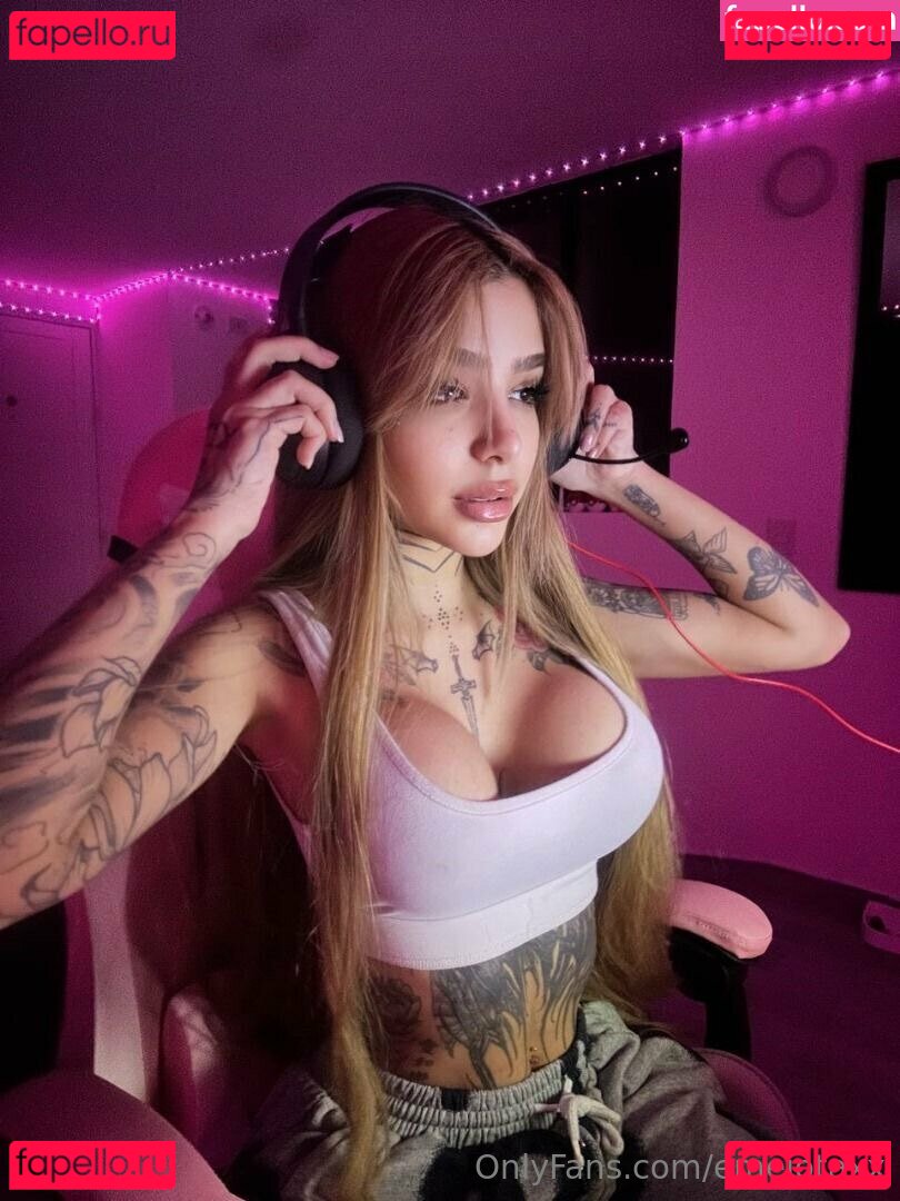 emejotaxx Nude Onlyfans Photo 25