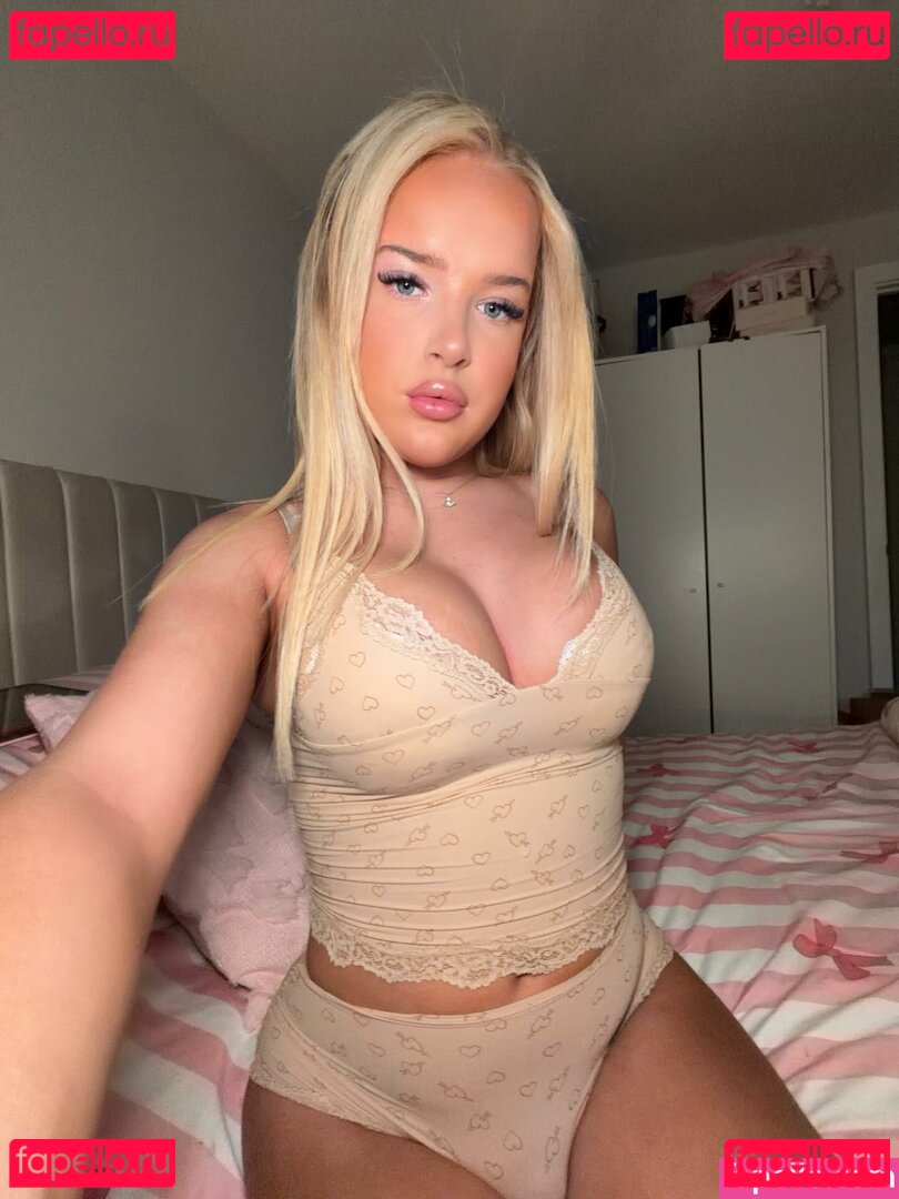 Chlo May Nude Onlyfans Photo 17