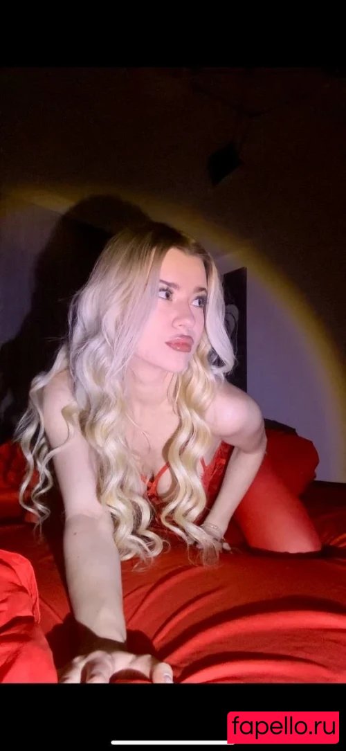 Cutiepie Alice Nude Onlyfans Photo 23