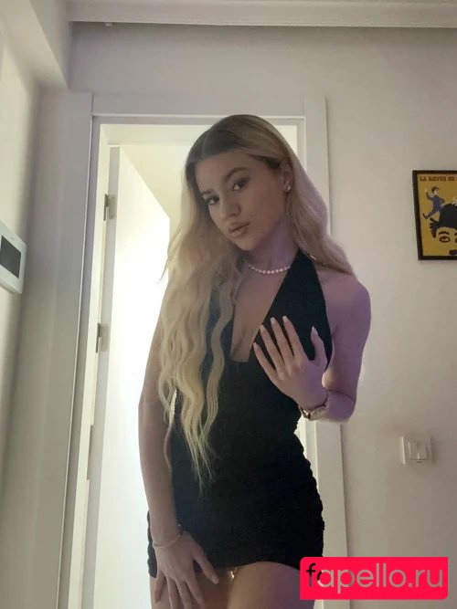Cutiepie Alice Nude Onlyfans Photo 9